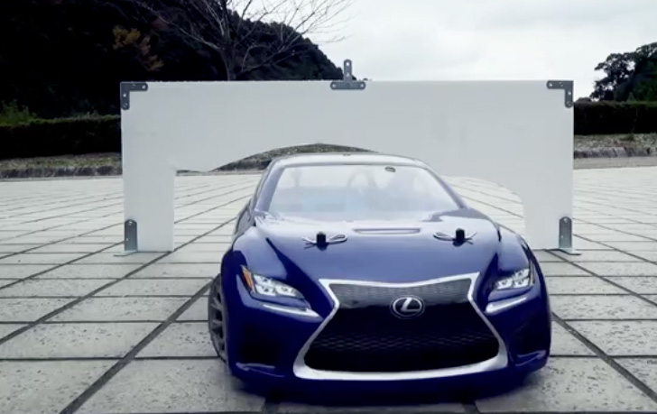 これがLEXUS RC F のドリフト走行だ！！！（ラジコンだけど・・・。）