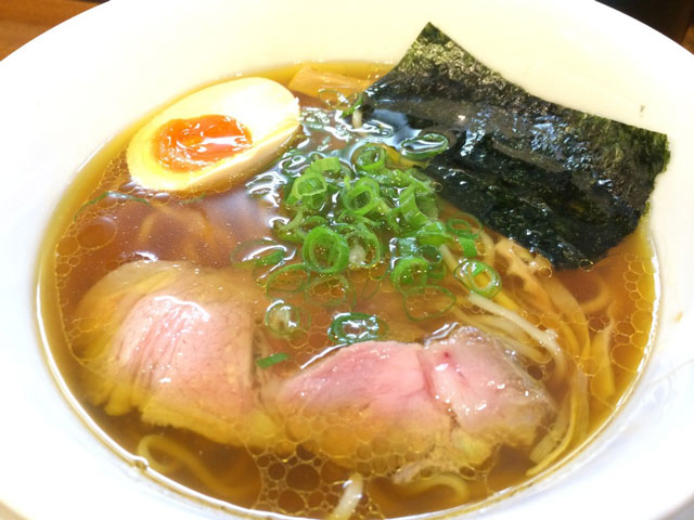 こだわりのあっさりラーメン　麺や　維新　（目黒）