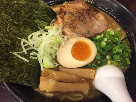 魚介豚骨ラーメン　節骨麺たいぞう　池袋